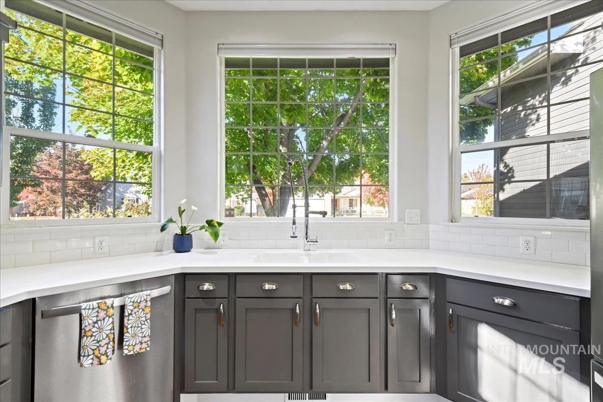7485 W Kerry Dr.