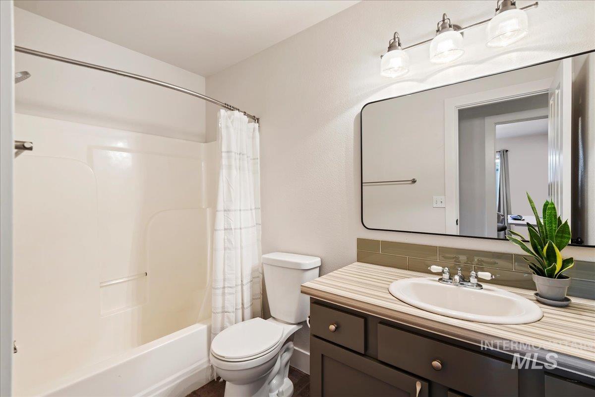 7485 W Kerry Dr.