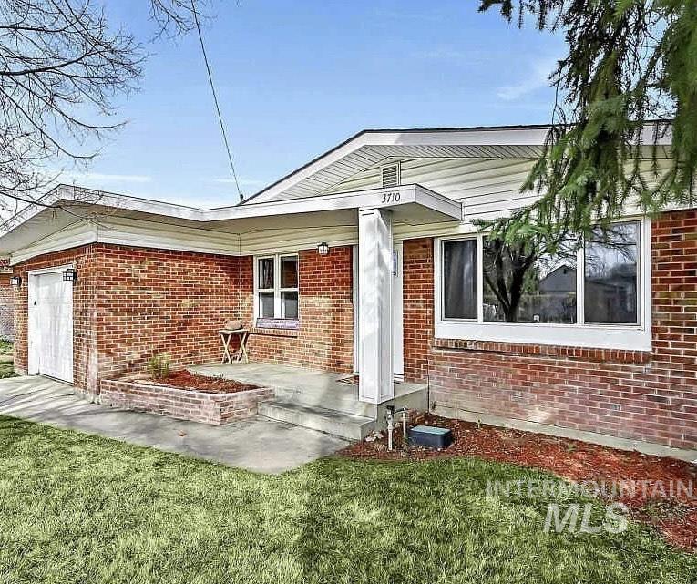 3710 N 36th Street