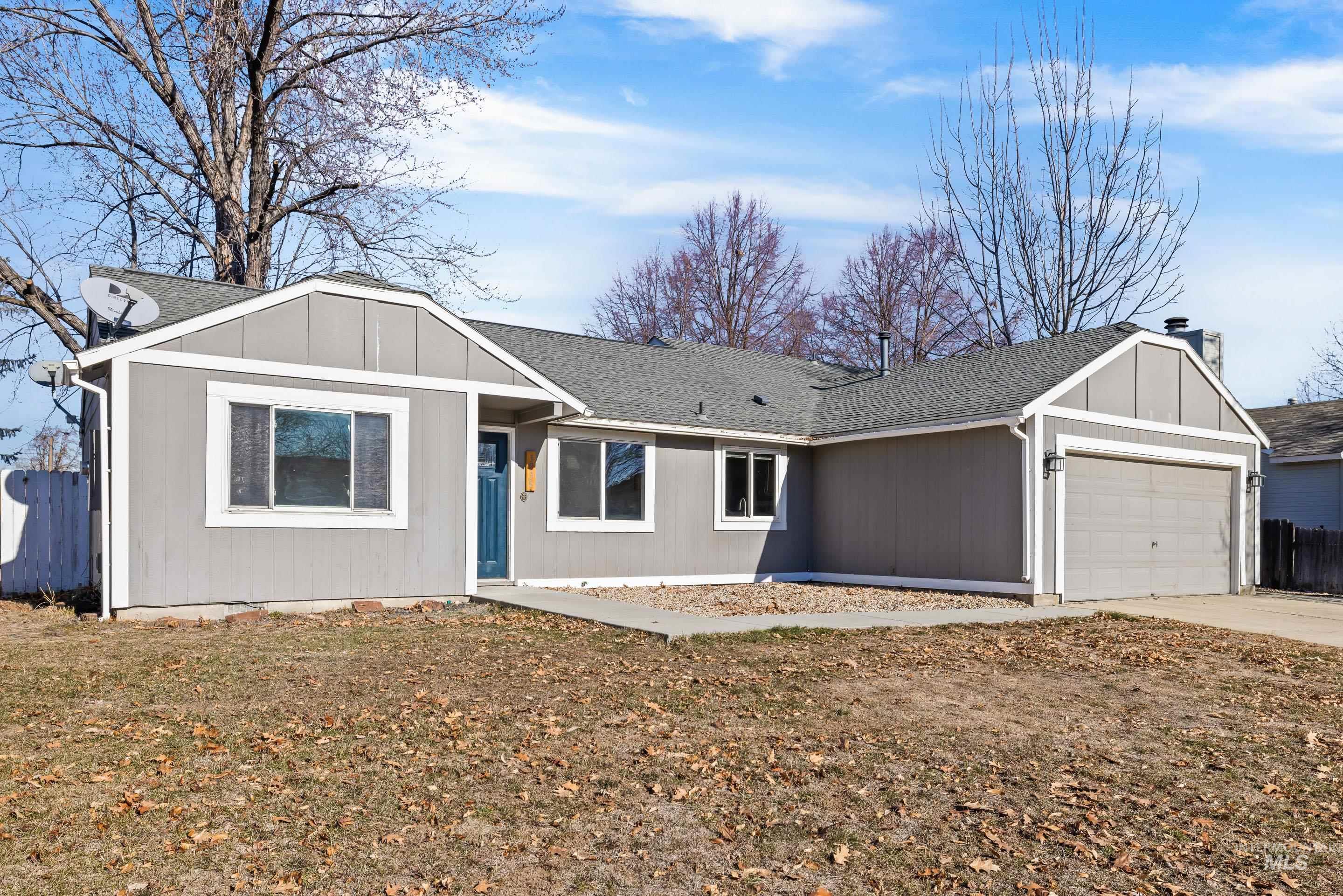 3938 N Cambria Way