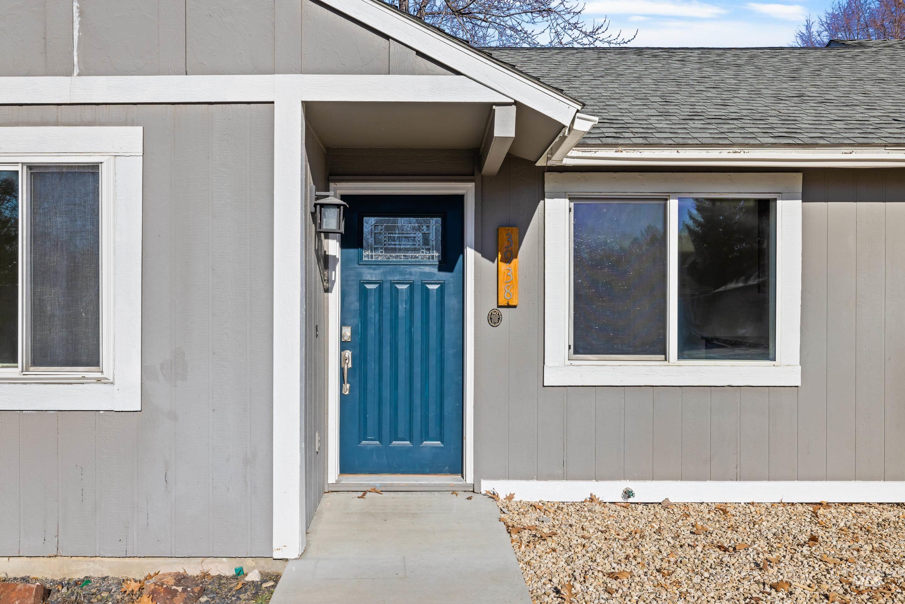 3938 N Cambria Way