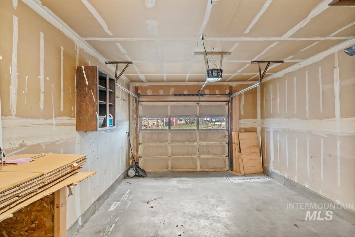 6233 W Morris Hill Rd.
