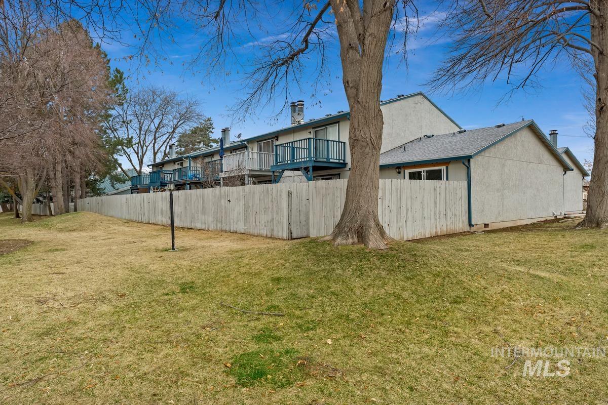 6233 W Morris Hill Rd.