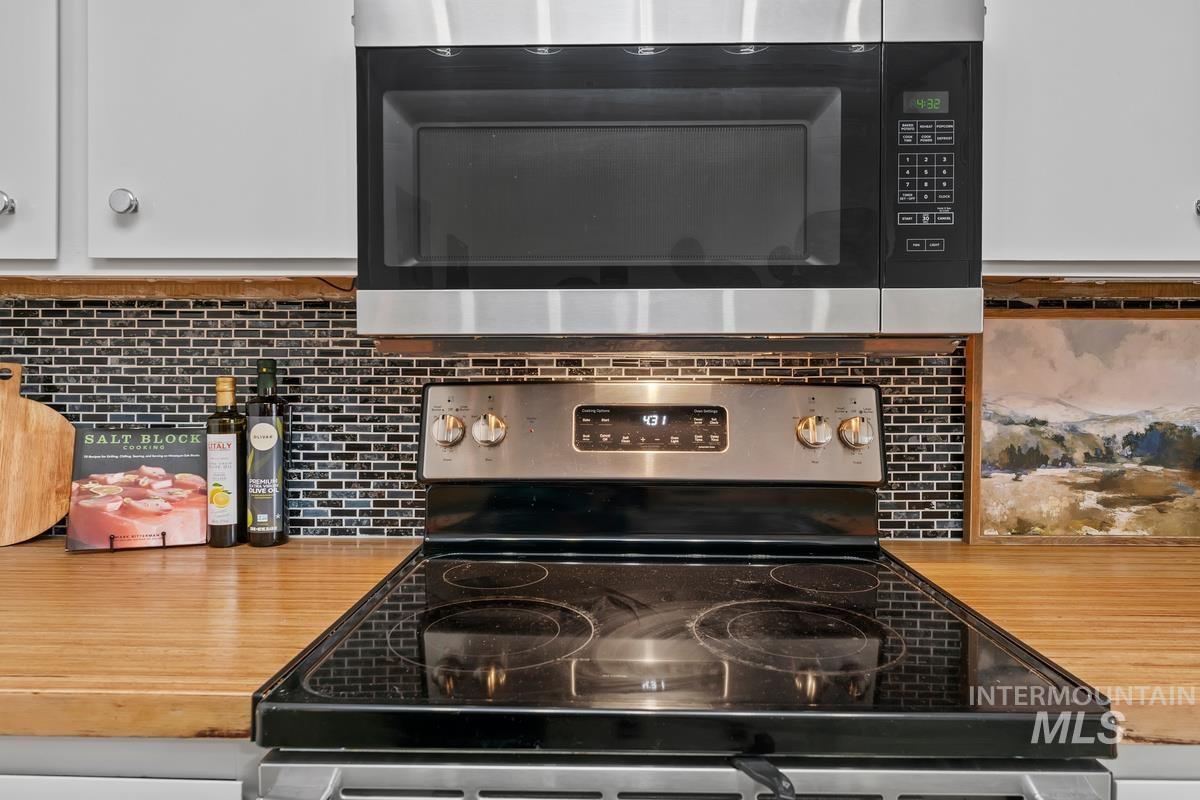 6233 W Morris Hill Rd.