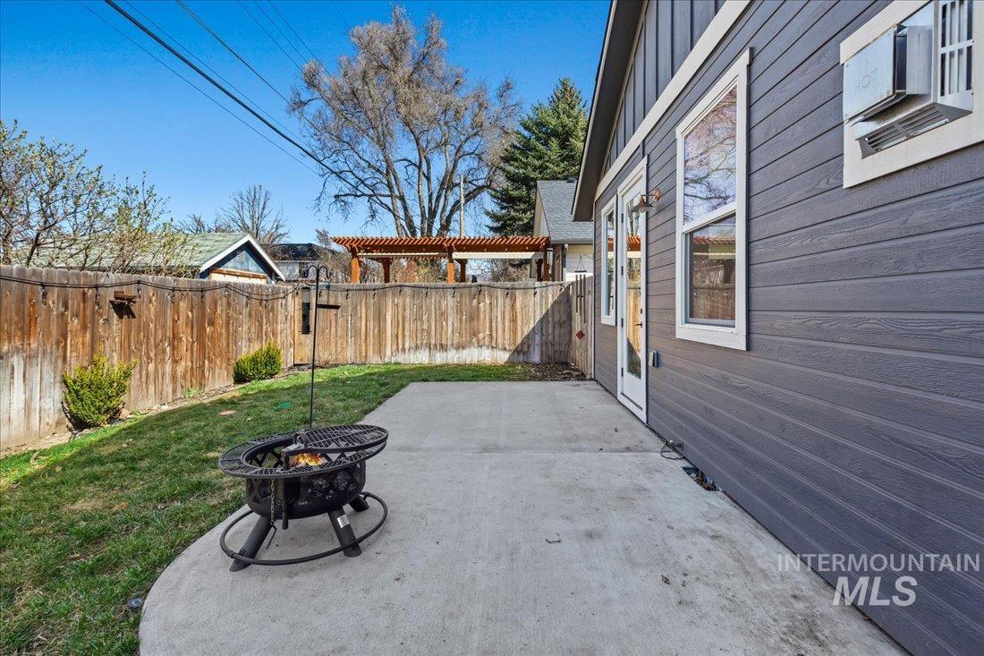 5034 W Alamosa St.