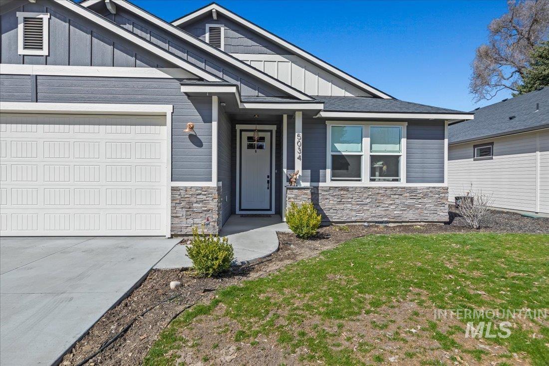 5034 W Alamosa St.