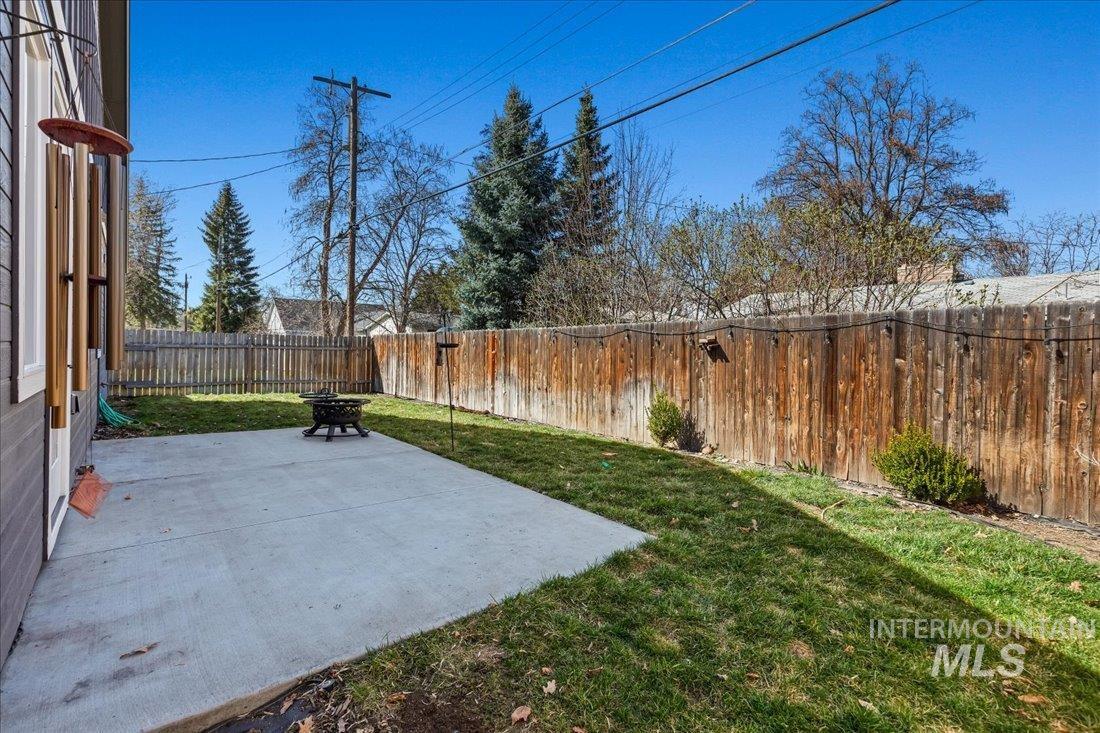 5034 W Alamosa St.