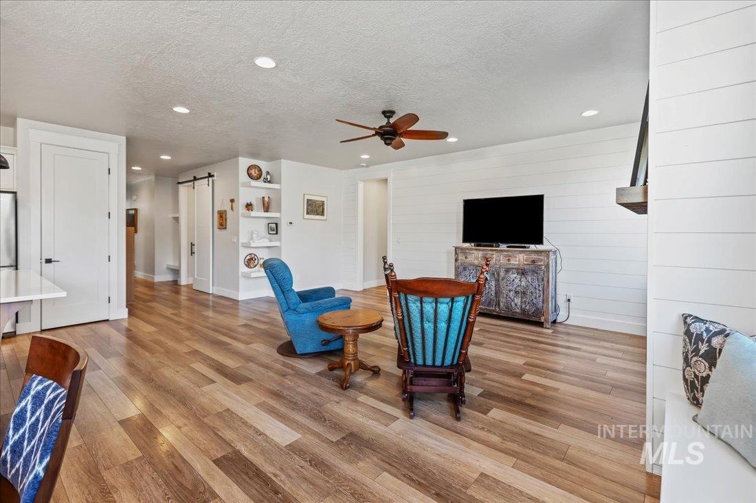 5034 W Alamosa St.