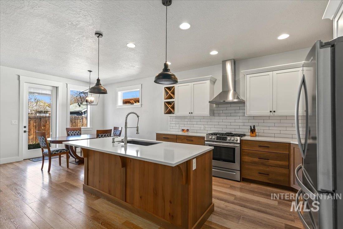 5034 W Alamosa St.