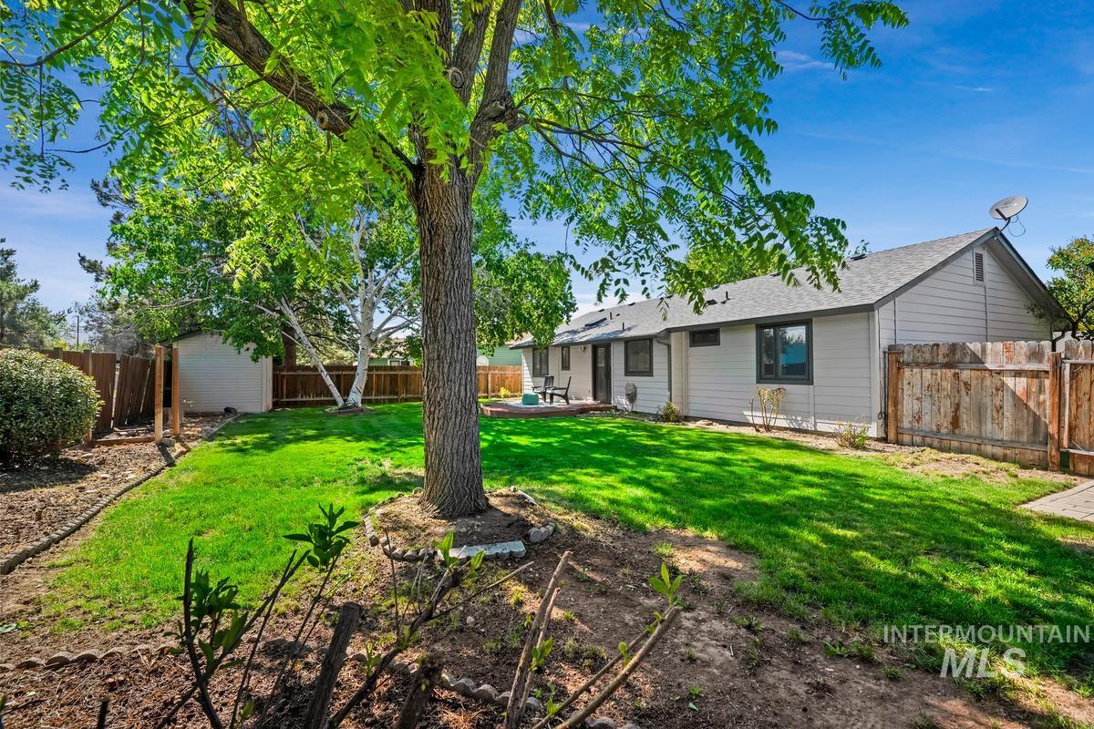 9421 W Rifleman St.