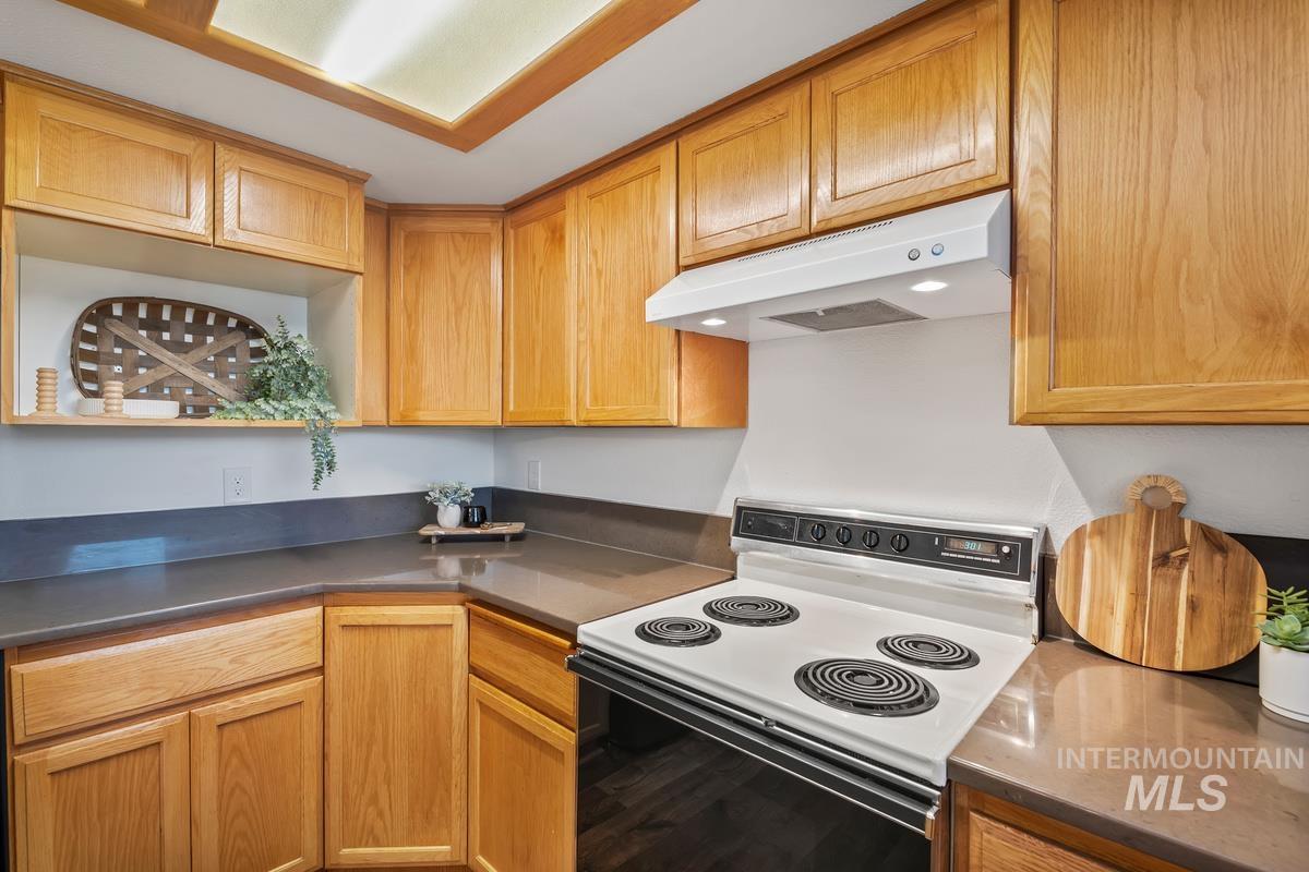 9421 W Rifleman St.