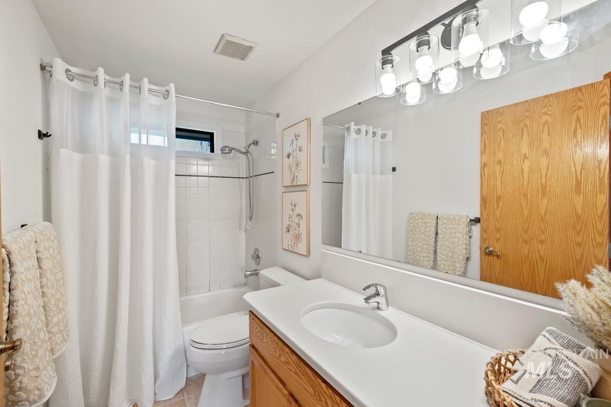 9421 W Rifleman St.
