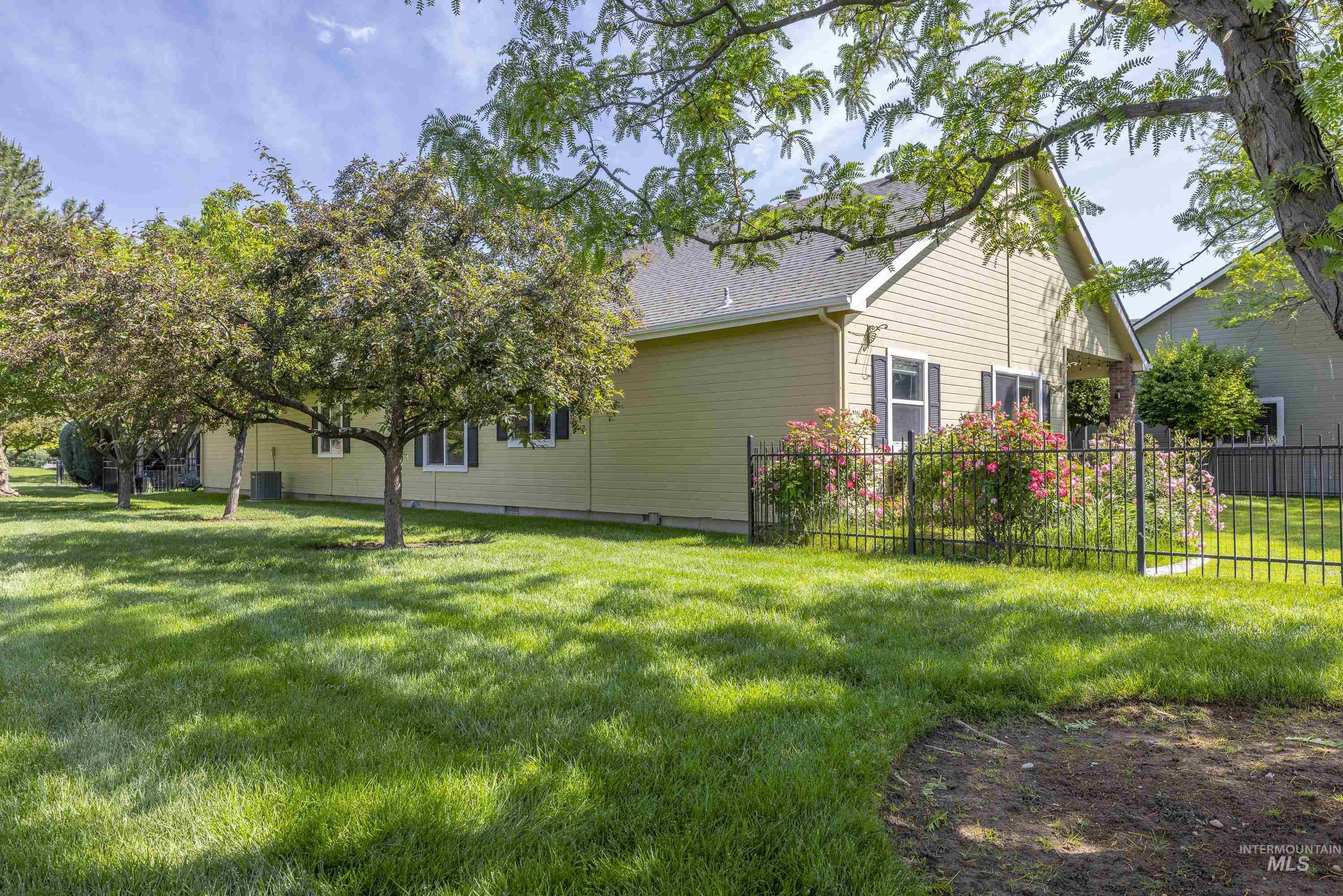 4487 Bunker Ln