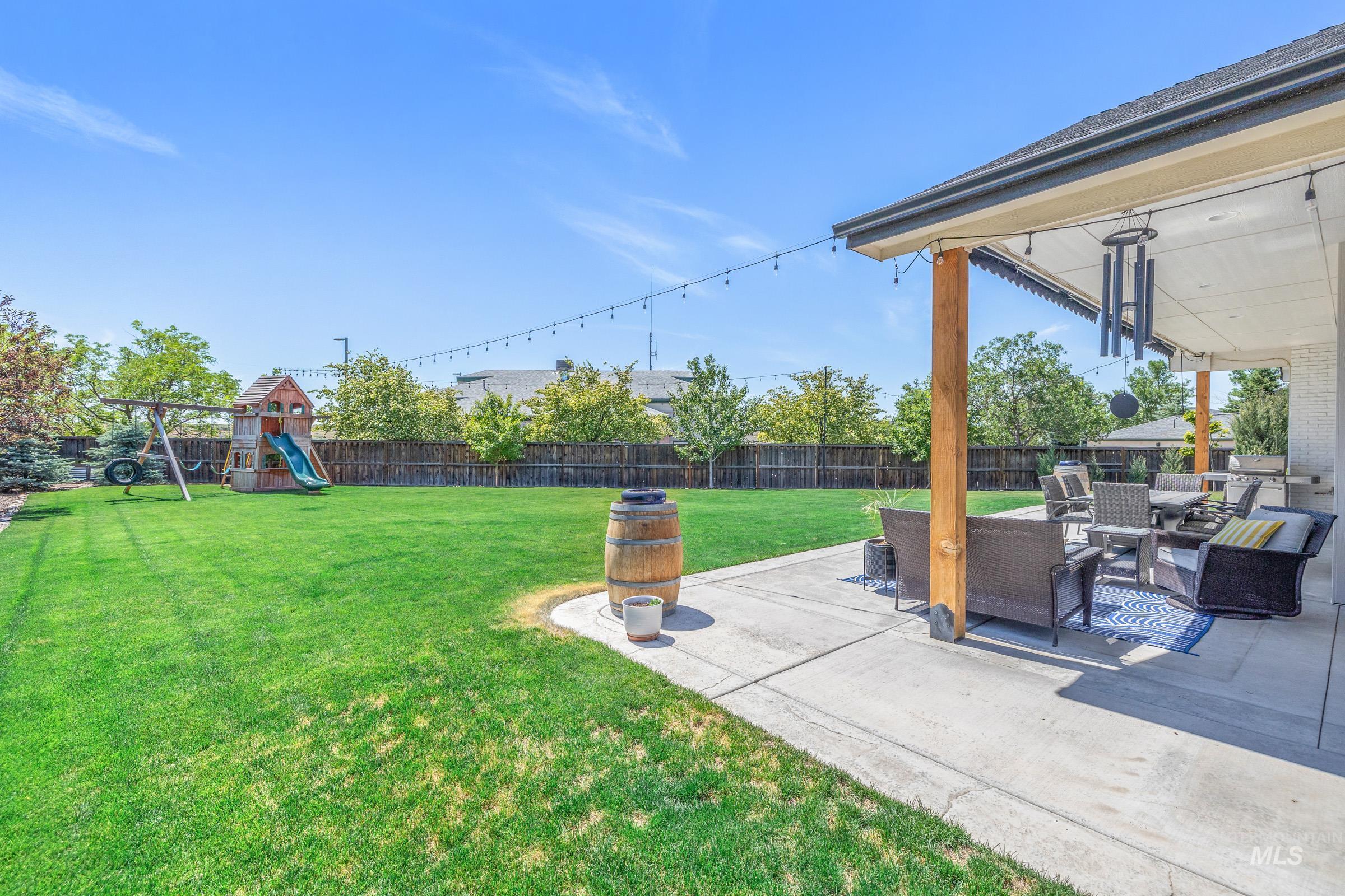 6673 S Liveoak Place