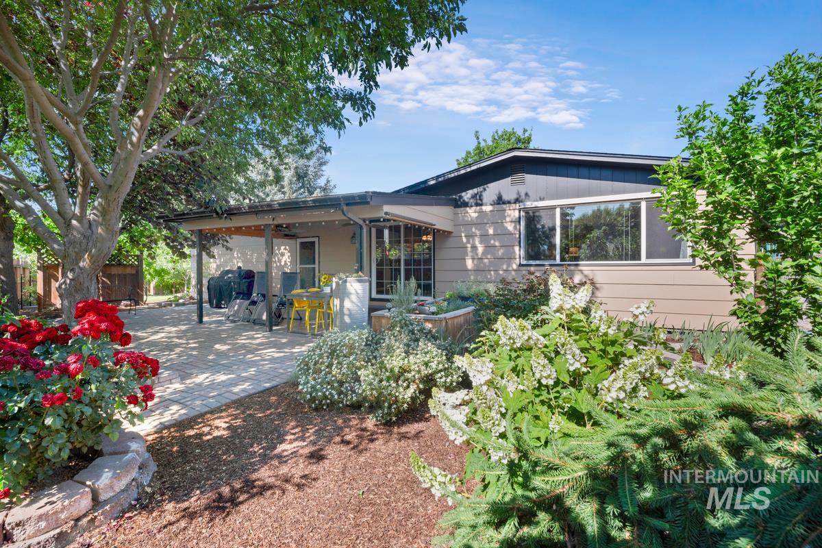 8505 W Stynbrook Drive
