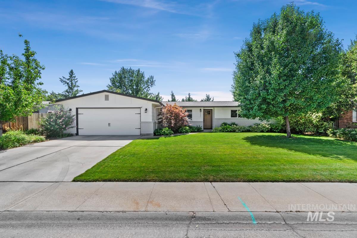 9531 W Atmore Dr