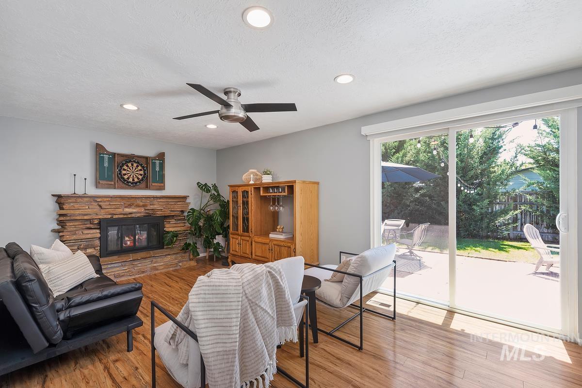 9531 W Atmore Dr