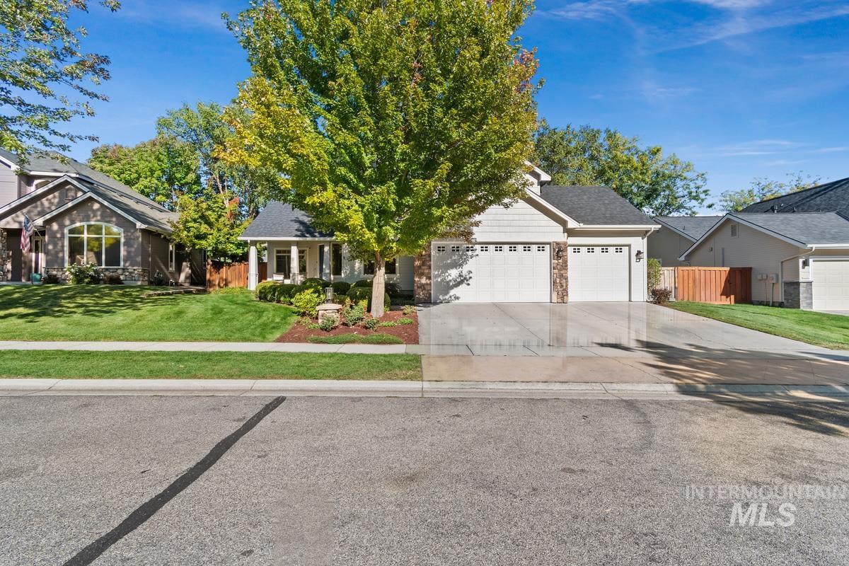 5350 E Softwood