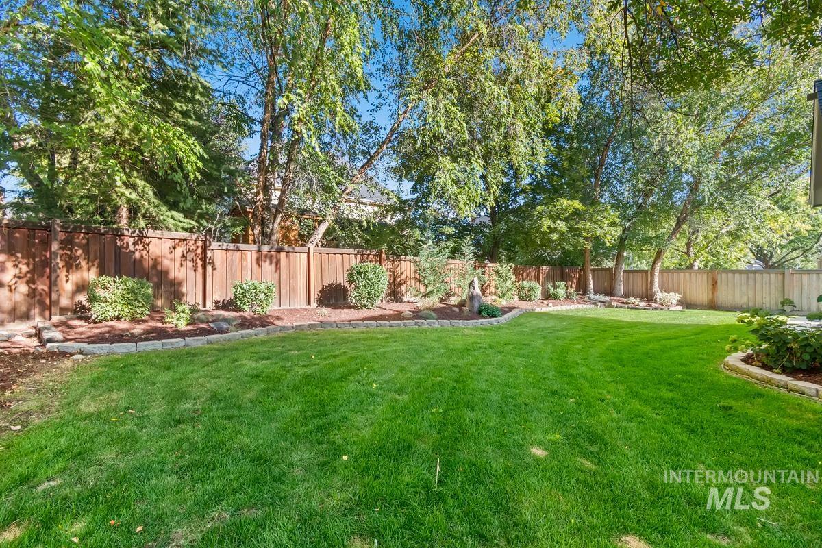 5350 E Softwood