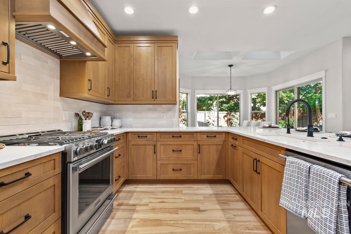 5350 E Softwood