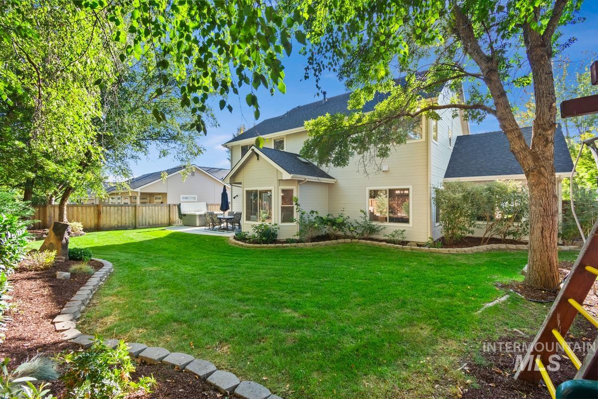 5350 E Softwood