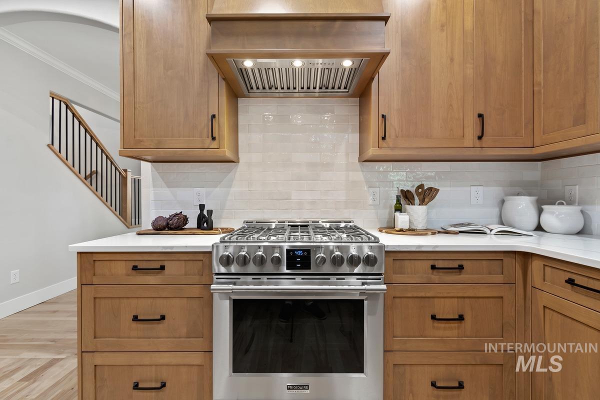 5350 E Softwood