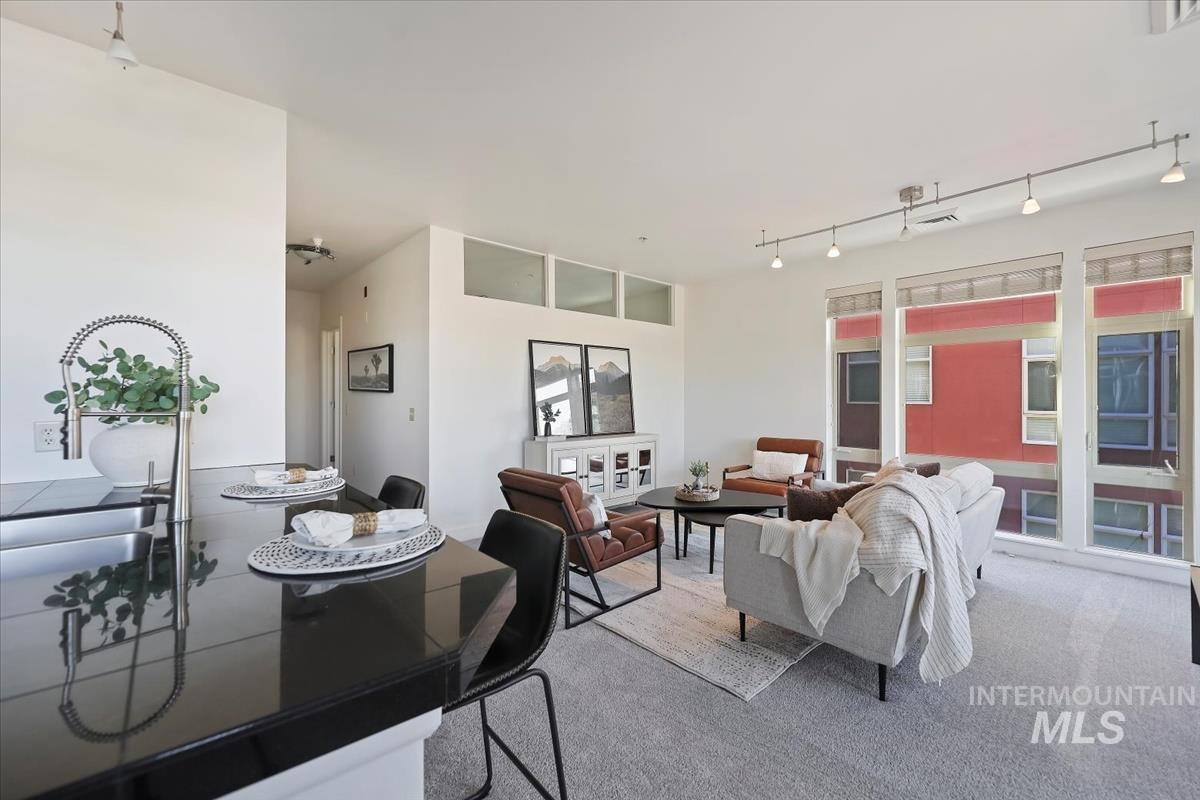 406 S 13th St Unit: 307