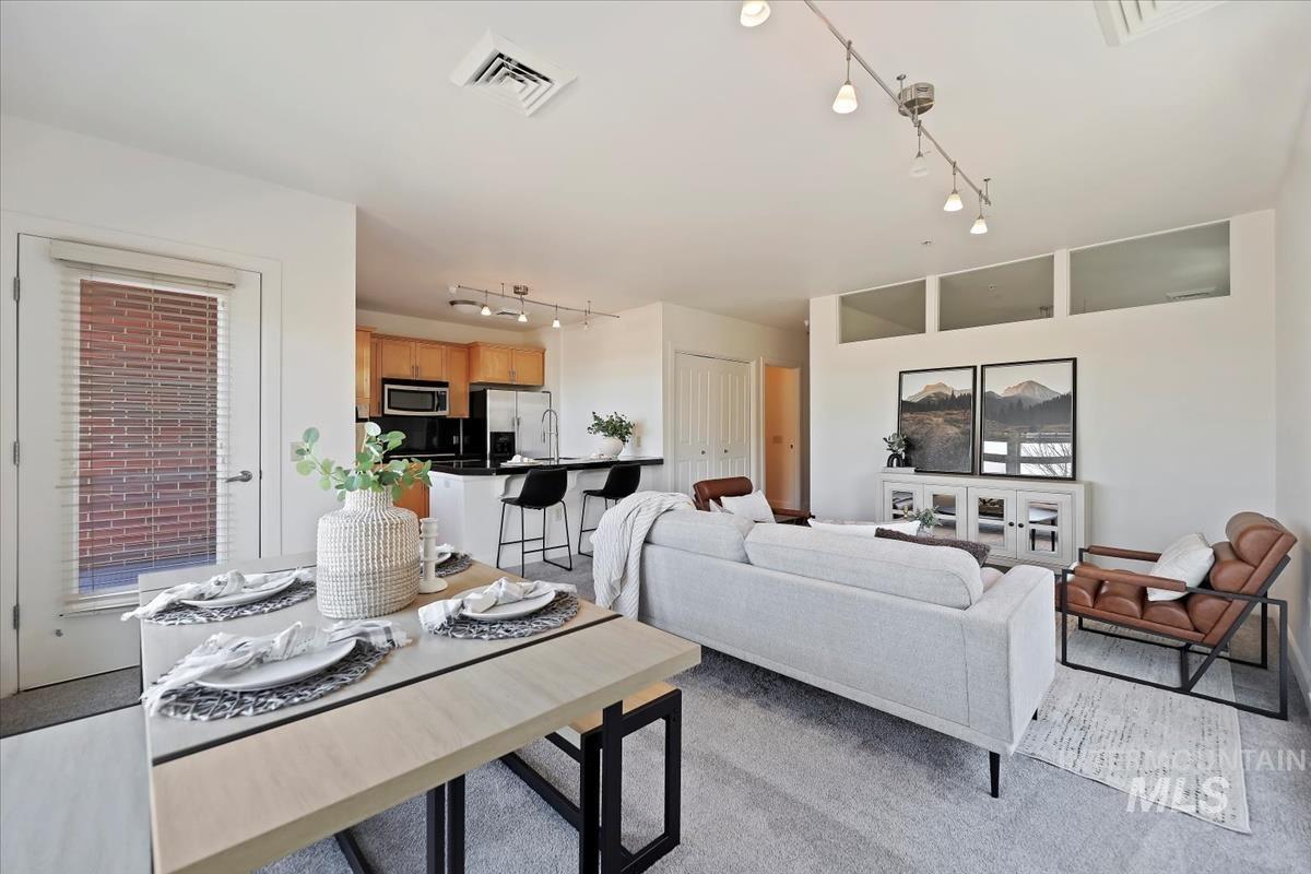 406 S 13th St Unit: 307