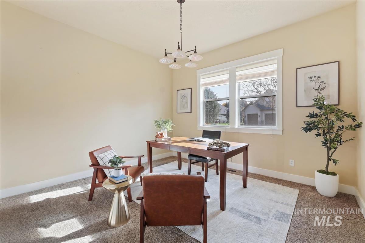 484 W W Oakhampton Dr