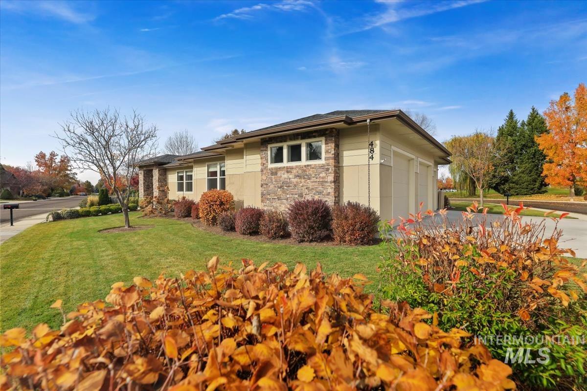 484 W W Oakhampton Dr