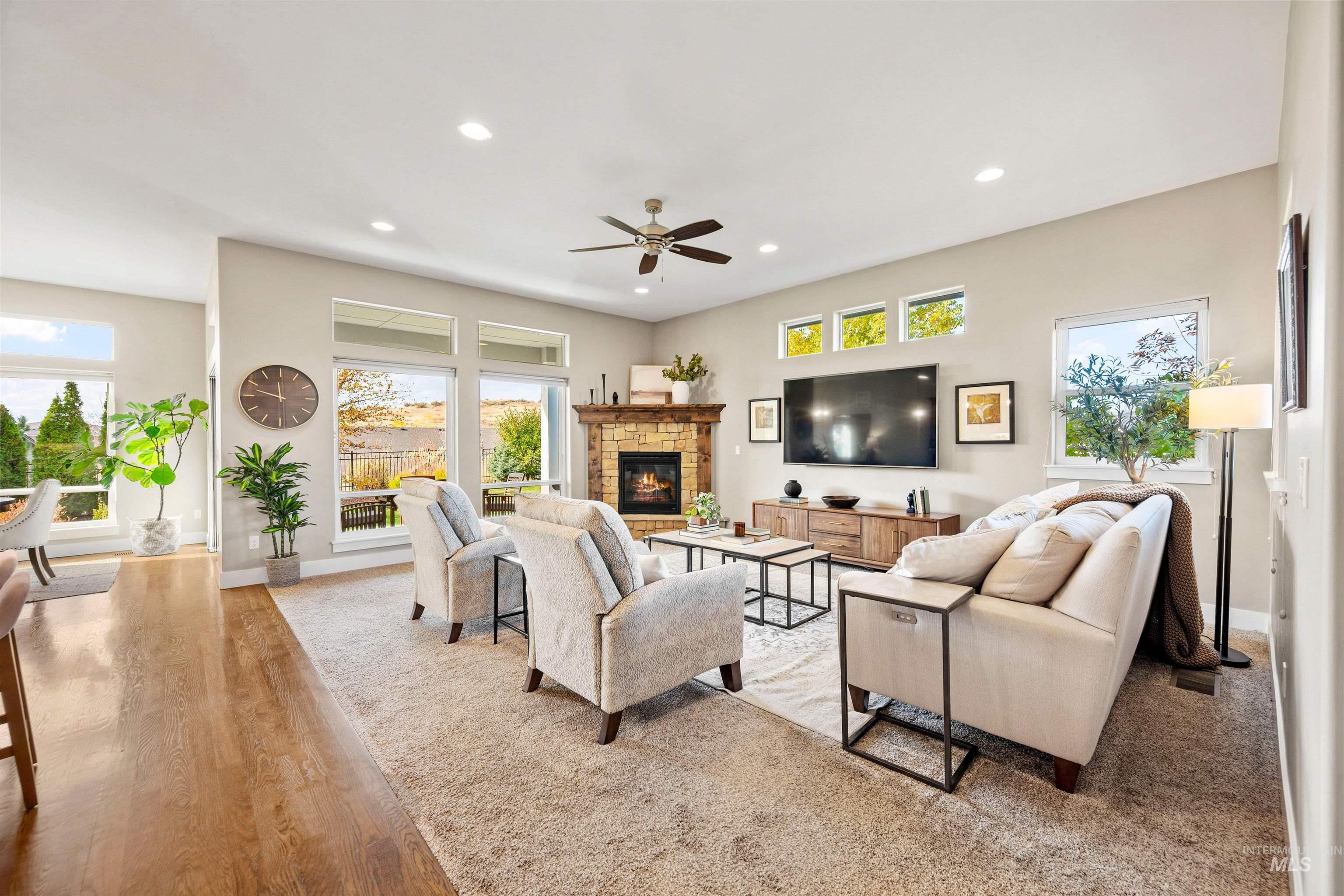 4523 W Sage Creek Drive