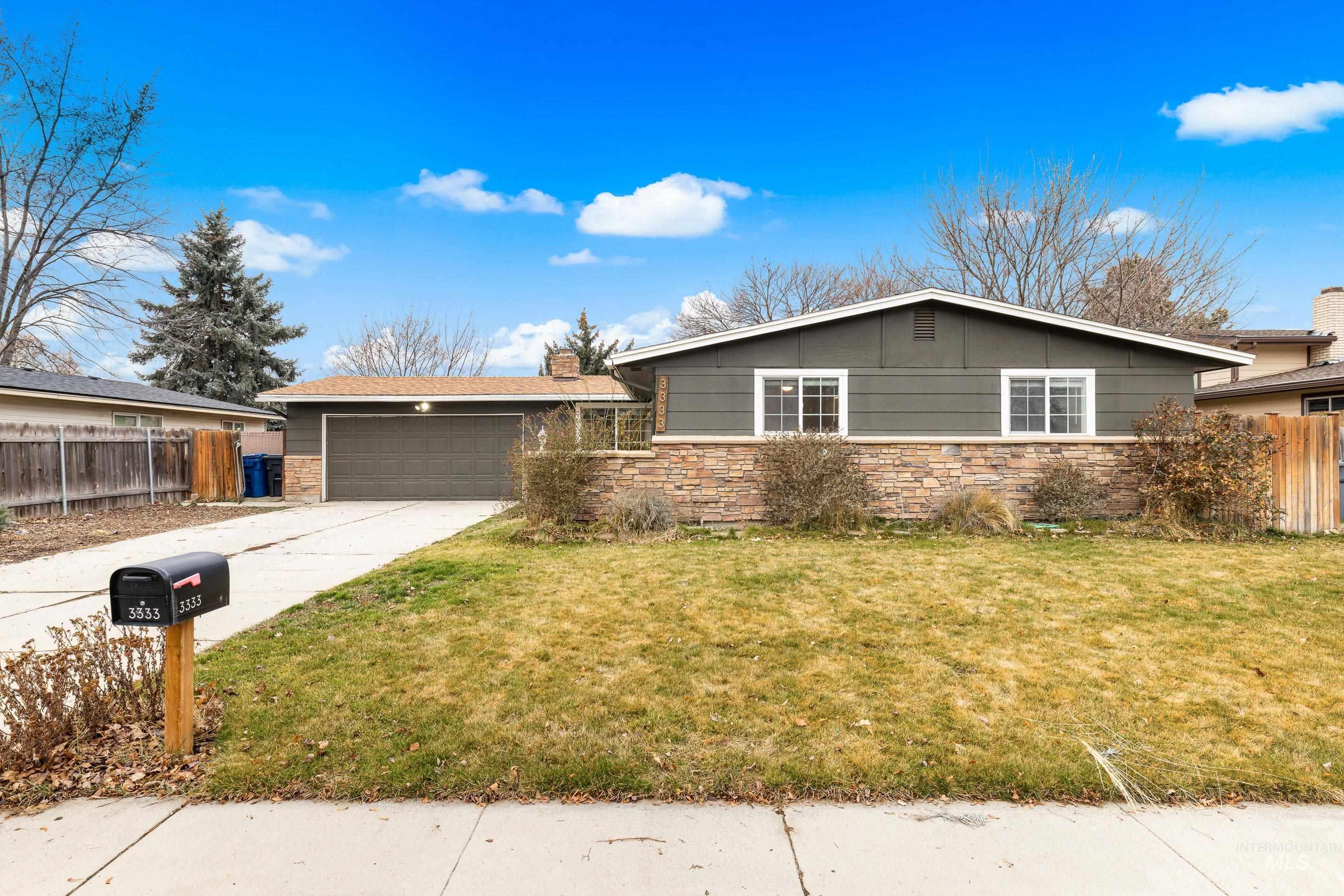 3333 N Pepperwood Dr