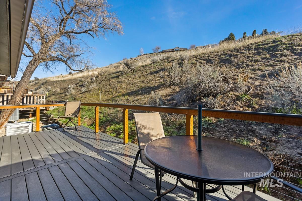 4950 N Bitterbrush