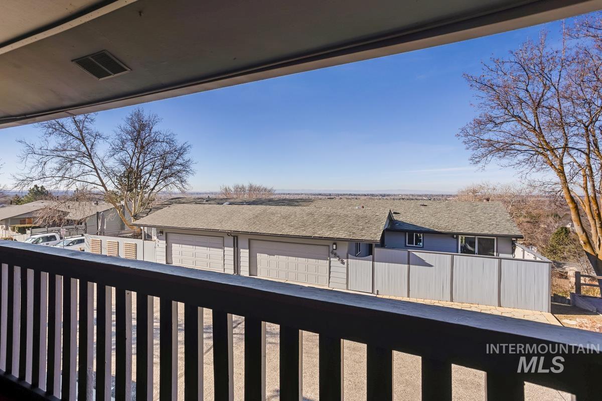 4950 N Bitterbrush