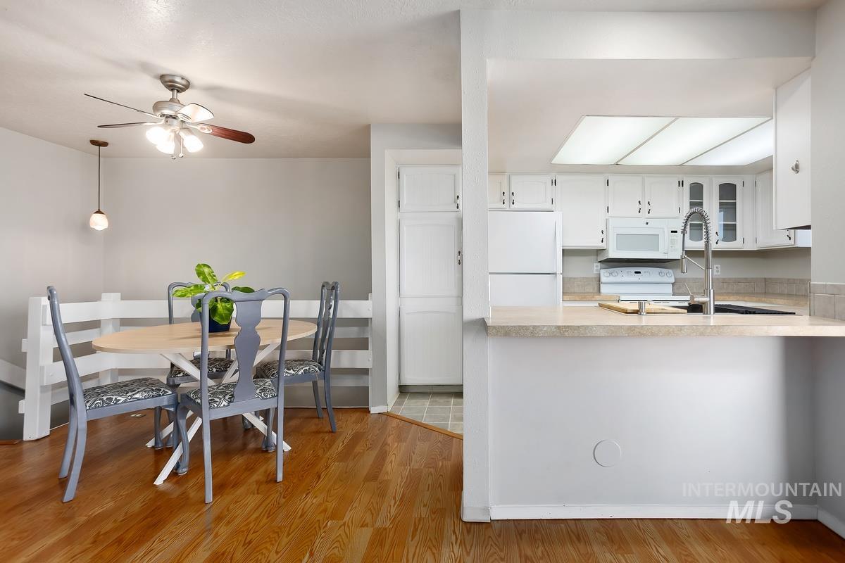 4950 N Bitterbrush