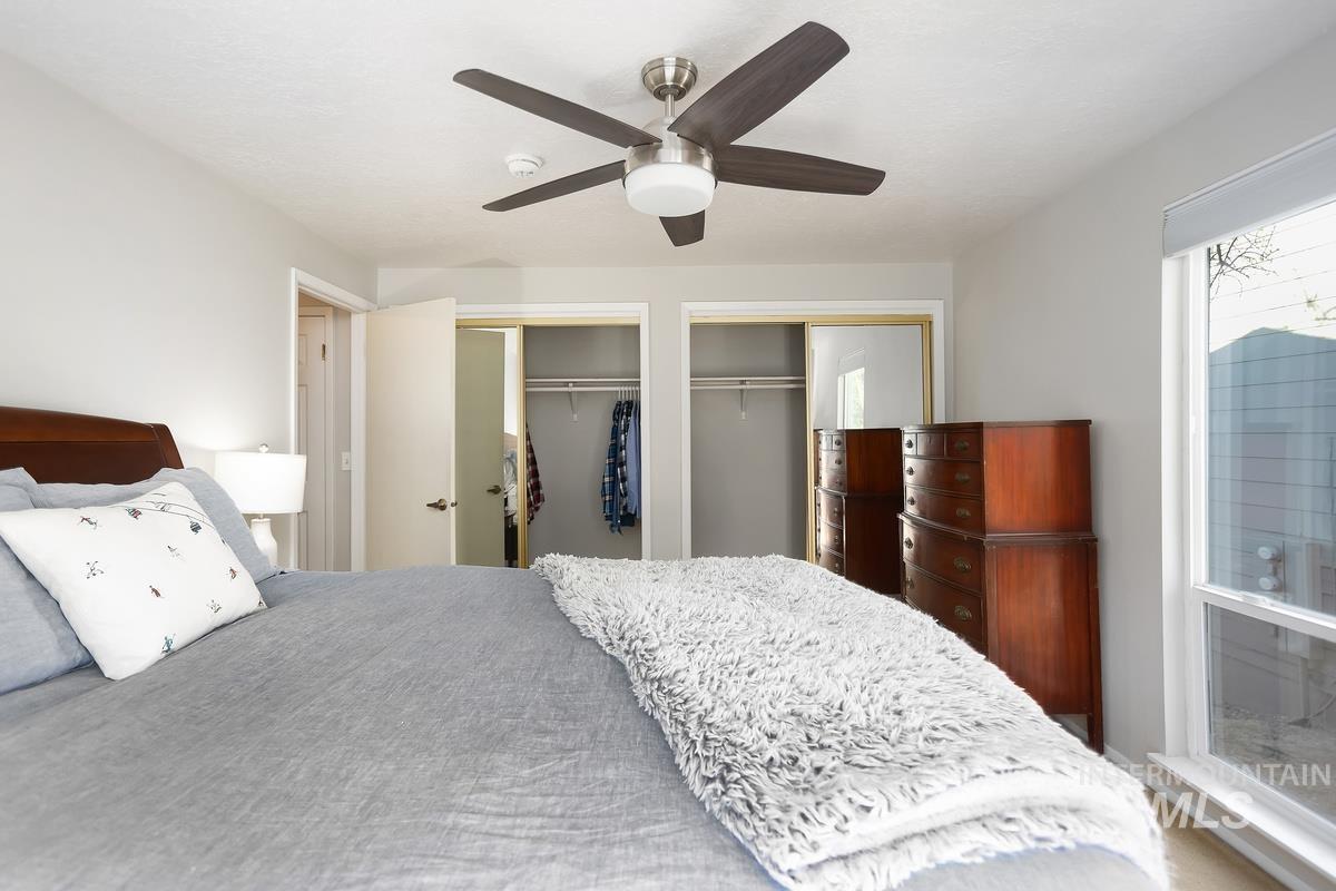 4950 N Bitterbrush