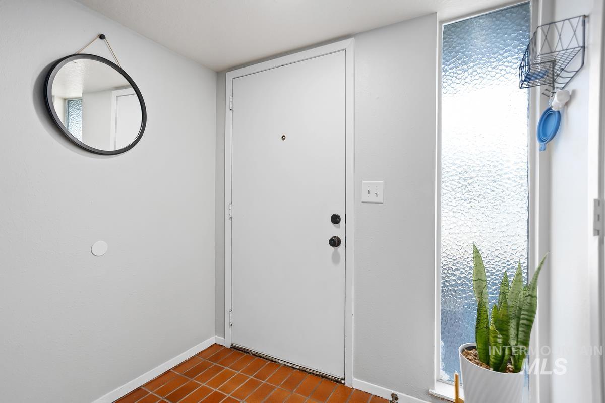 4950 N Bitterbrush
