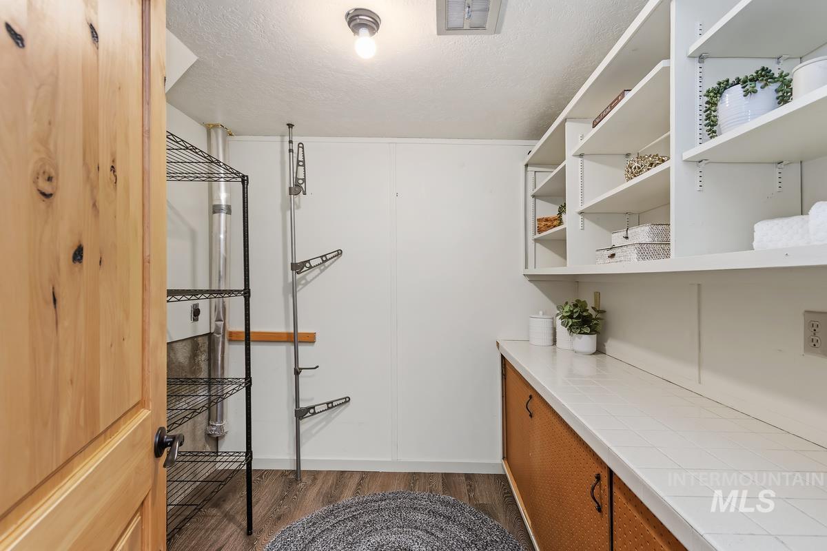 130 W Horizon Drive
