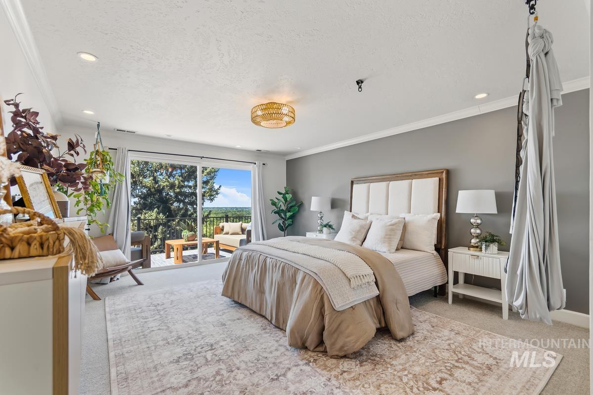 130 W Horizon Drive