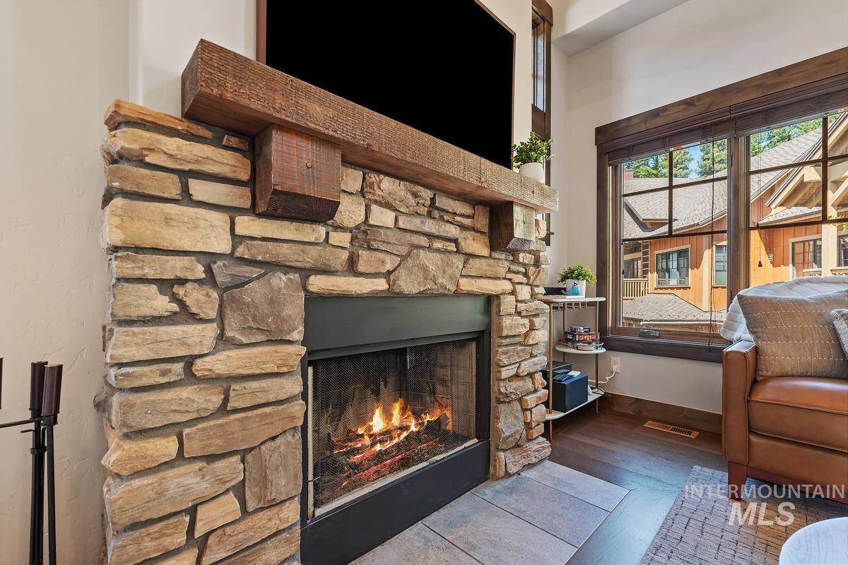 86 Golden Bar Ct