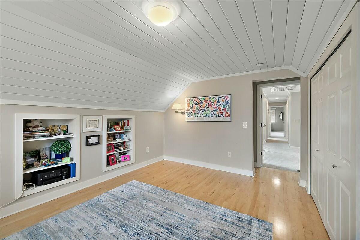 4770 Forest Ridge Court