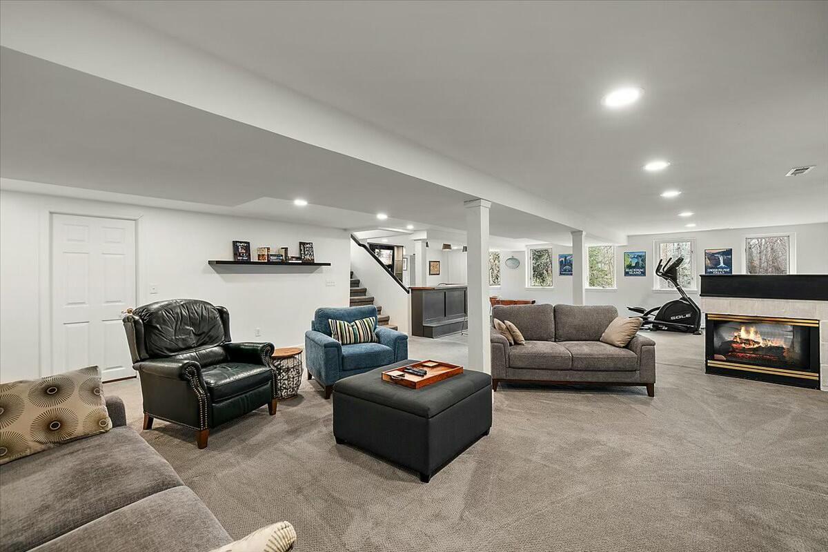 4770 Forest Ridge Court