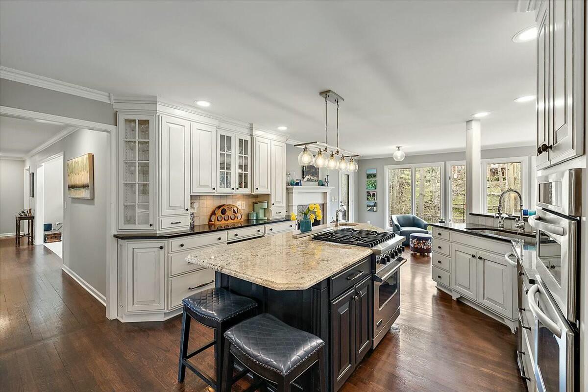 4770 Forest Ridge Court