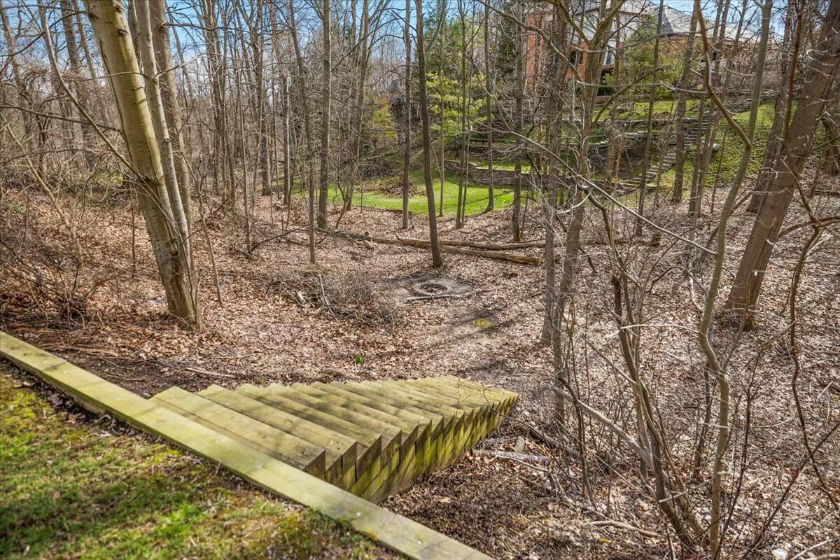 4770 Forest Ridge Court