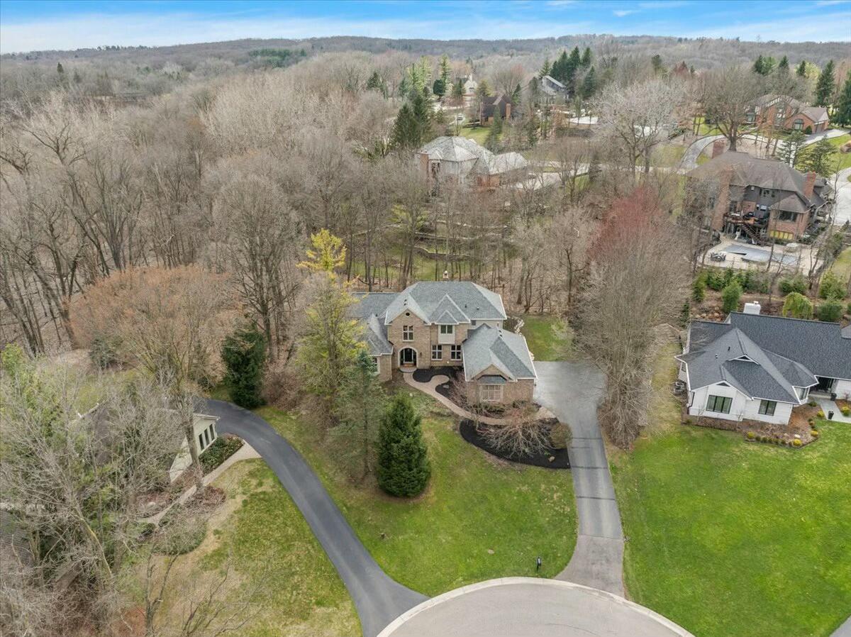 4770 Forest Ridge Court