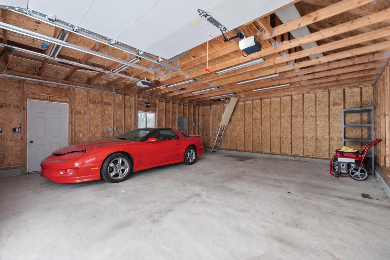 1002 Catalpa Drive