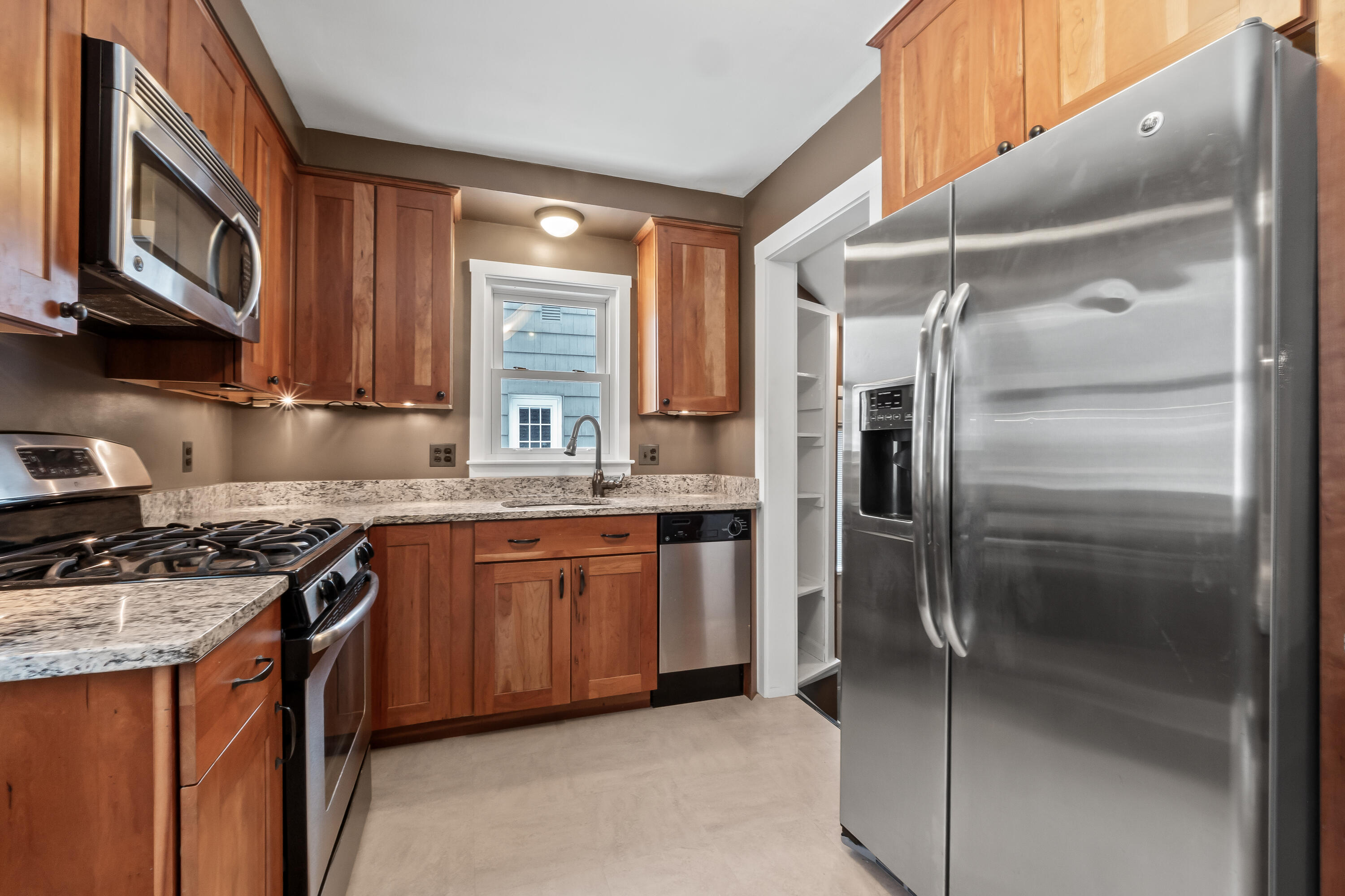 1002 Catalpa Drive