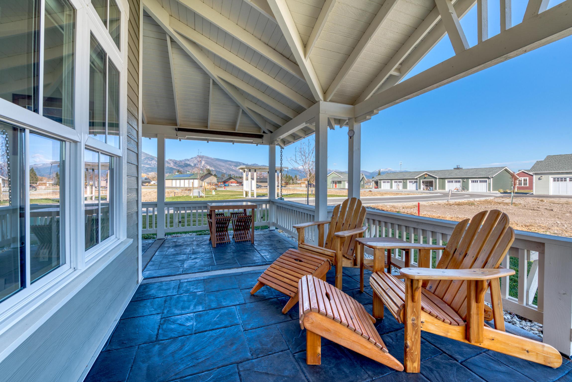 324 Mansion View Loop
