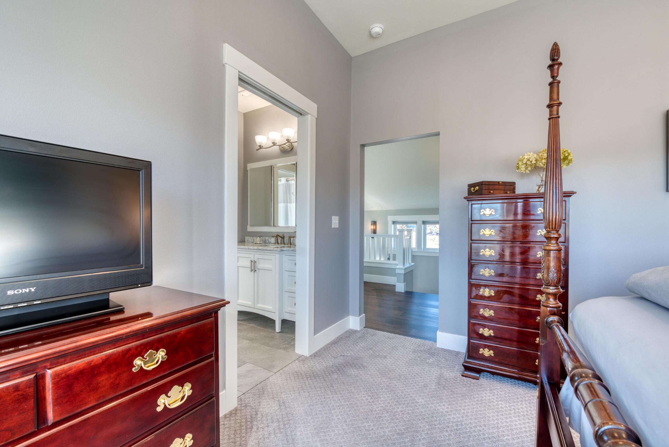 324 Mansion View Loop