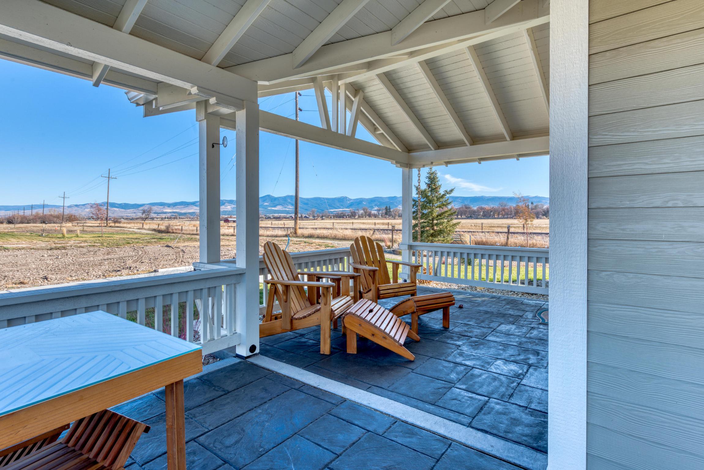 324 Mansion View Loop